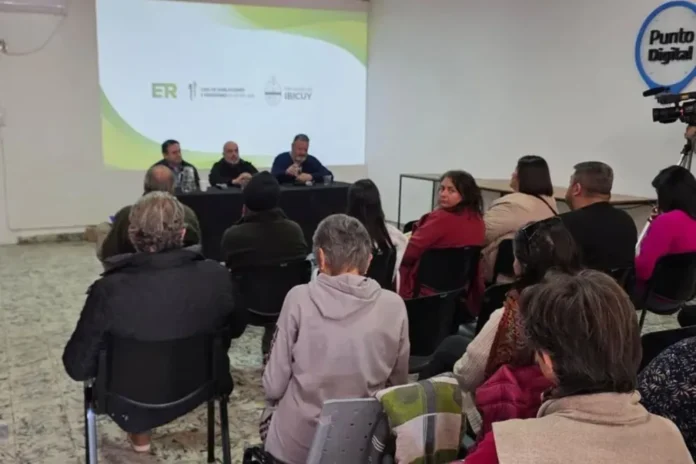 titular-caja-jubilaciones-charlas-informativas-reforma-previsional-entre-rios Gastón Bagnat, presidente de la Caja de Jubilaciones de Entre Ríos, durante una charla informativa