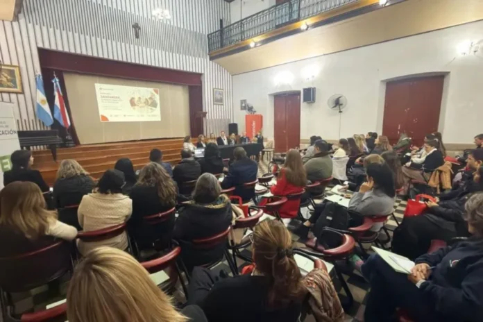 Lanzamiento de formación para directivos de escuelas en Paraná