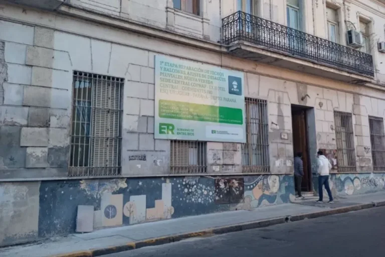 Edificio de la Residencia Socioeducativa El Lugar de los Niños en Viale