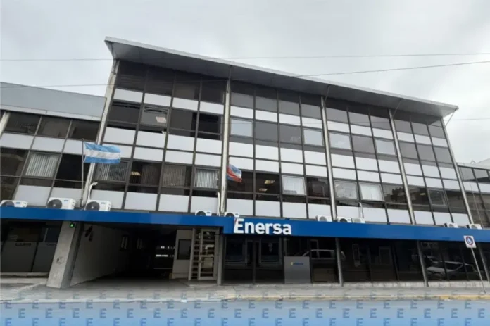 enersa-tareas-mantenimiento-linea-alta-tension-chajari-los-conquistadores Línea de alta tensión en Entre Ríos