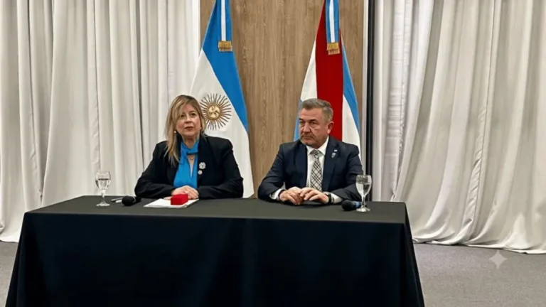 Conferencia de prensa de la II Reunión del Consejo de Seguridad Interior en Paraná