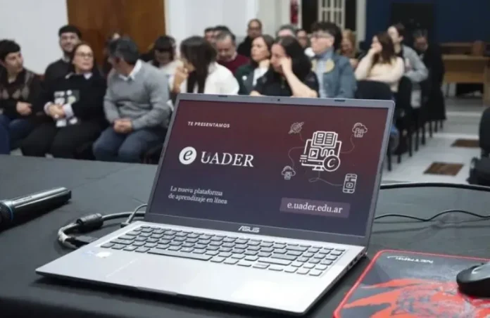 Presentación de la plataforma e-UADER en la Universidad Autónoma de Entre Ríos