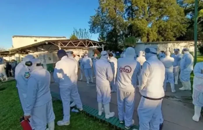 trabajadores-granja-tres-arroyos-movilizacion-concepcion-del-uruguay Trabajadores de Granja Tres Arroyos en movilización en Concepción del Uruguay