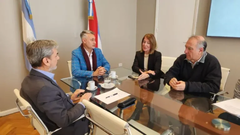 Reunión entre autoridades del Tribunal de Cuentas y del Ministerio de Economía de Entre Ríos