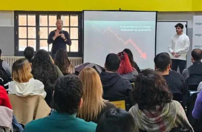 Capacitación en estrategias de venta para emprendedores y comerciantes en Gualeguaychú