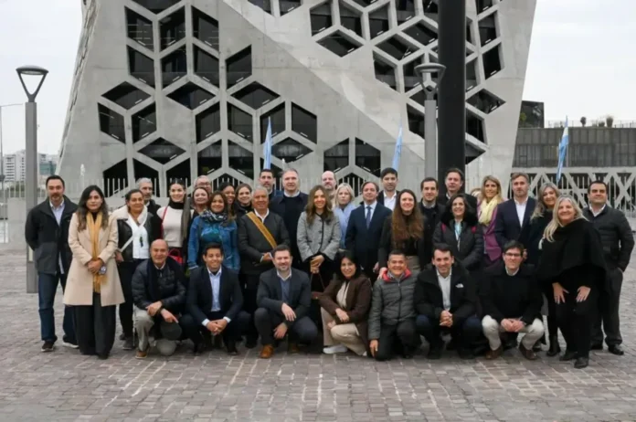 Autoridades educativas en el encuentro latinoamericano de líderes educativos en Córdoba