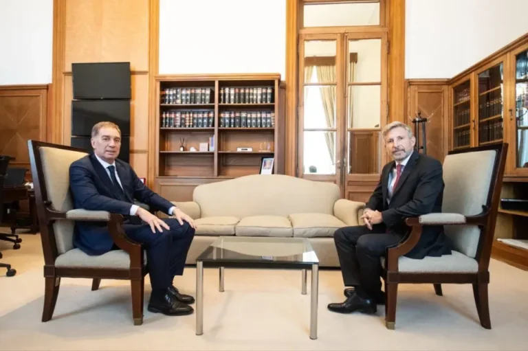 Gobernador Rogelio Frigerio en la jura de Diego Santilli como Jefe de Gabinete en Casa Rosada