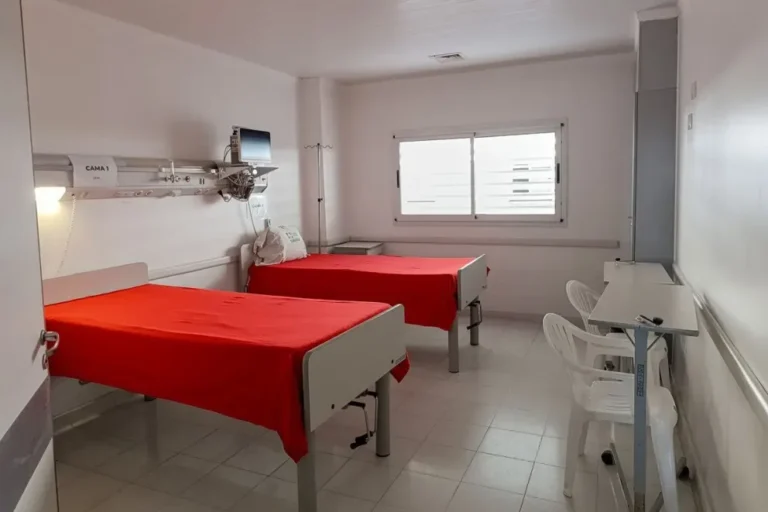 Sala del hospital Centenario de Gualeguaychú tras obras edilicias