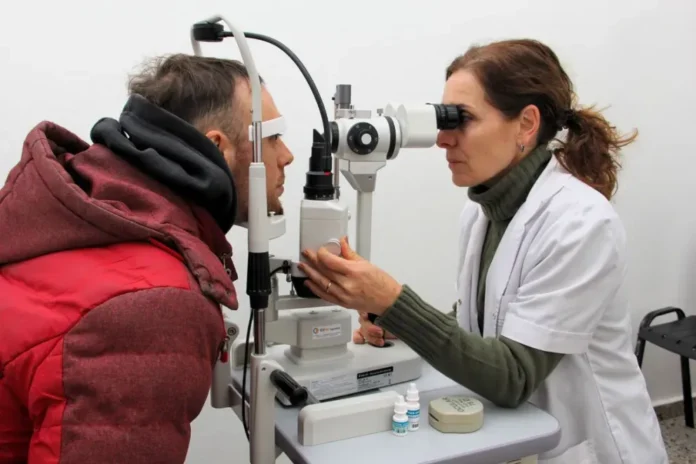 hospital-san-martin-parana-nuevo-equipo-oftalmologia Lámpara de hendidura en el servicio de oftalmología del Hospital San Martín de Paraná