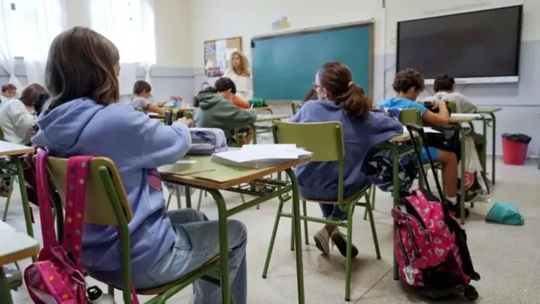 Reunión entre representantes del Colegio de Psicólogos de Entre Ríos y el Consejo General de Educación