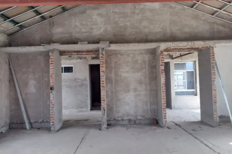 Edificio en construcción de la UENI N° 11 Sonrisas de Sol en Villa Paranacito