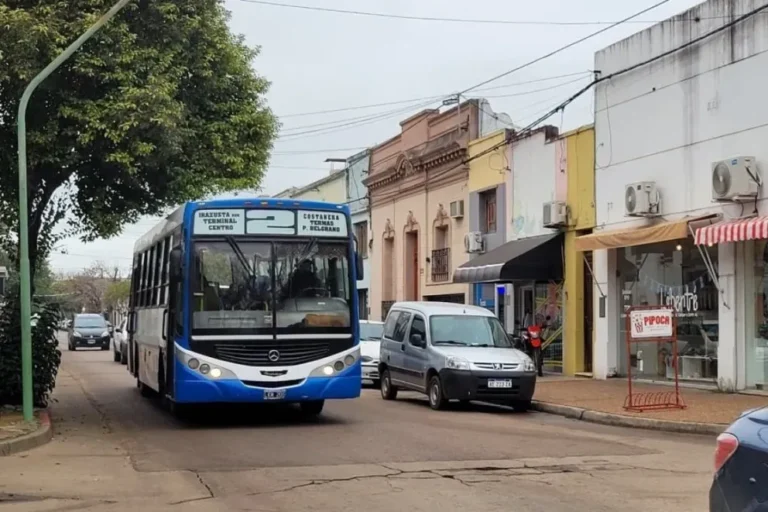 Corte de tránsito en calle Bolívar por trabajos de poda
