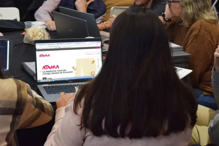 Capacitación del CGE en Artes Visuales y Música para secundaria