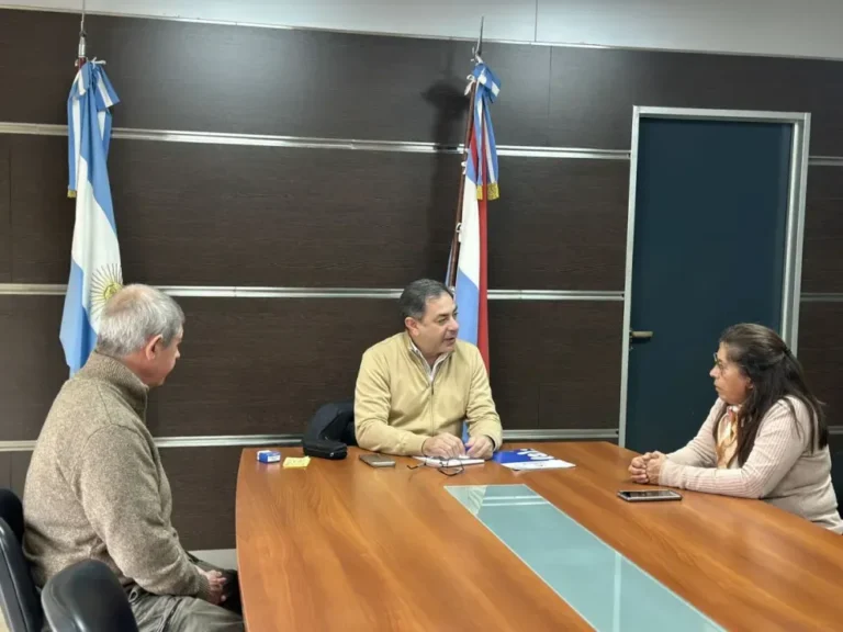 Firma de convenio entre Codesal y SADE Concordia
