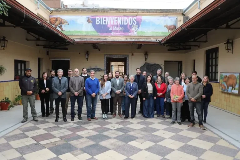 Reunión de referentes de ciencia y tecnología en el Museo Antonio Serrano