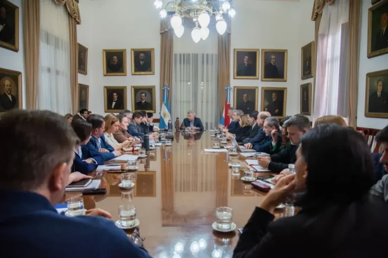 Reunión de gabinete en Casa de Gobierno de Entre Ríos