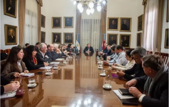 Reunión de gabinete en Casa de Gobierno de Entre Ríos