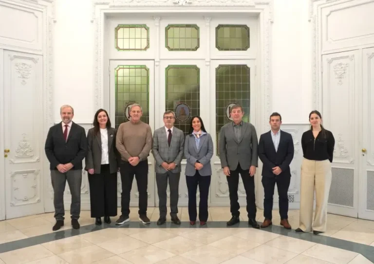Reunión entre representantes de la UIA y la UIER