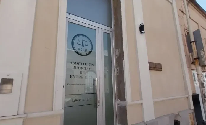 Logotipo de AJER