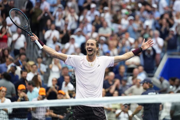 Alexander Zverev levanta el trofeo del US Open 2026 tras ganar la final