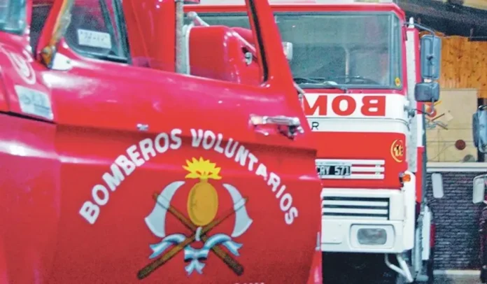 Bomberos voluntarios de Entre Ríos en una jornada de capacitación