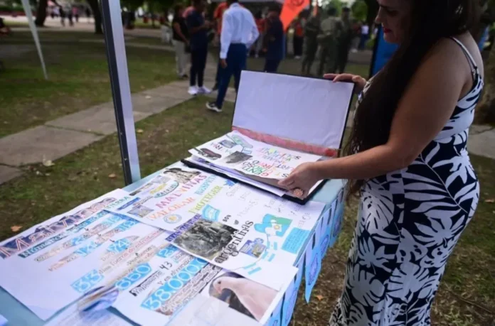 Estudiantes participando de la convocatoria 