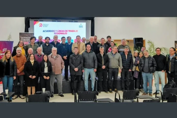Representantes de Entre Ríos, Santa Fe y Córdoba en el encuentro sobre conservación de suelos en Esperanza