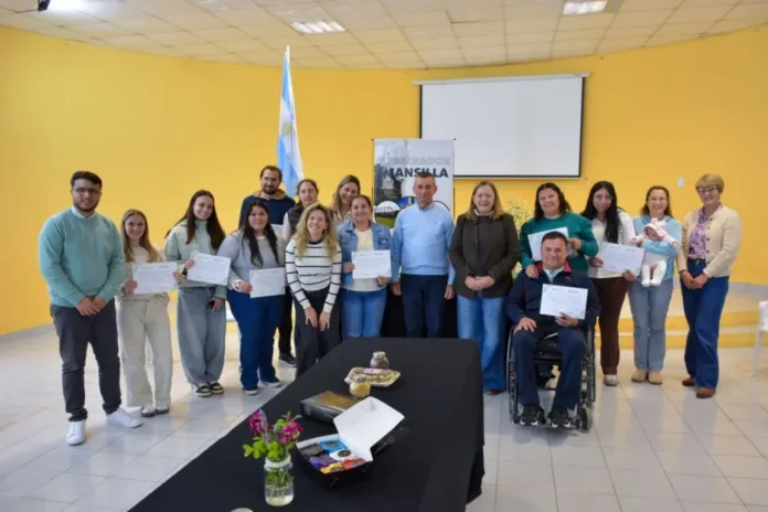 Entrega de microcréditos en Gobernador Mansilla