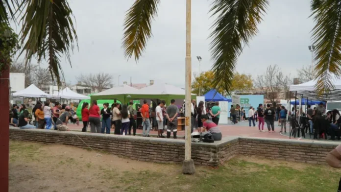 Jornada de atención del programa ER con Vos en un barrio de Entre Ríos