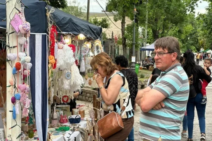 este-domingo-vuelve-el-paseo-alem-con-feria-musica-y-artesanias Feria de artesanías y actividades en el Paseo Alem de Gualeguaychú