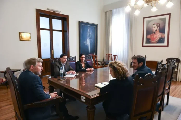 frigerio-recibio-representantes-fida-proyecto-desarrollo-rural Reunión entre Frigerio y representantes del FIDA