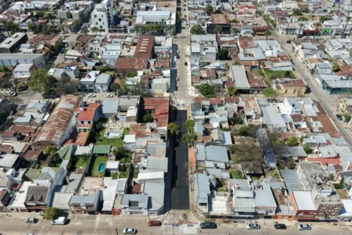 Calle Andrade entre Rucci y Aguado en Gualeguaychú con la calzada reparada y habilitada al tránsito