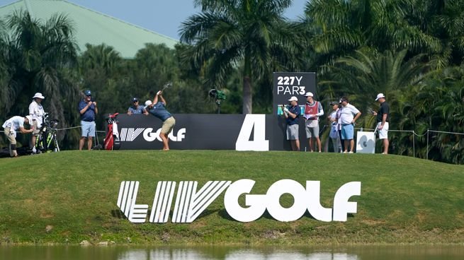 liv-golf-concurso-acreedores-reestructuracion Logo de LIV Golf en un torneo