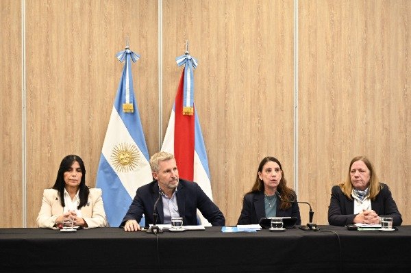 provincia-unicef-evaluaron-avances-estrategia-primera-infancia-prioridades-2027 Reunión entre autoridades provinciales y representantes de UNICEF en el Centro Provincial de Convenciones