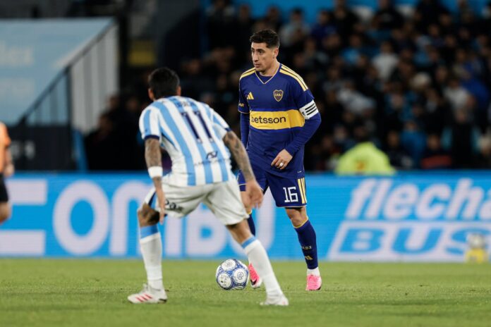 racing-boca-cuartos-final-copa-argentina-2026-8 Jugadores de Racing y Boca disputando un partido de fútbol