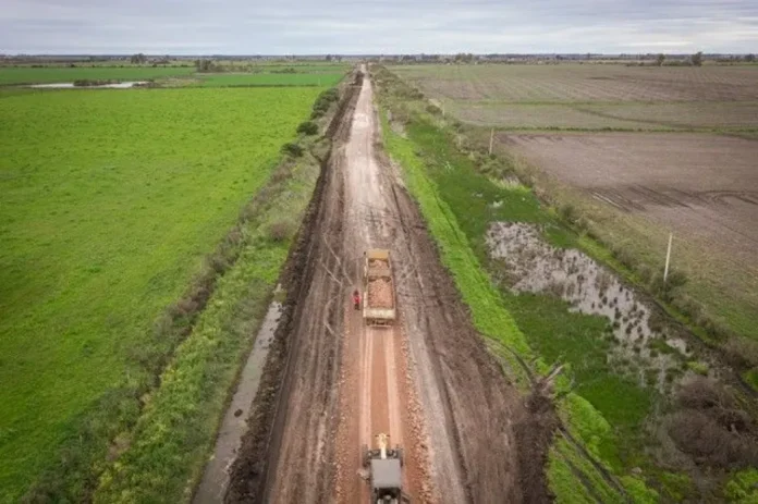 vialidad-reposicion-broza-ruta-j Trabajos de reposición de broza en la ruta J