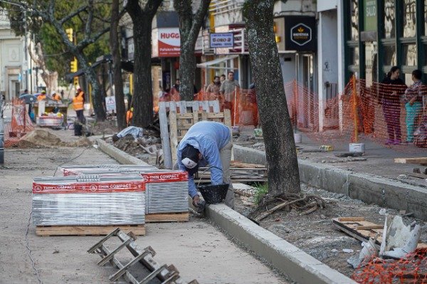 avanza-reconfiguracion-calle-25-de-mayo-modifican-recorridos-seis-lineas-colectivos Obra de reconfiguración en calle 25 de Mayo con modificaciones en el transporte público