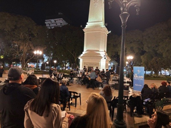 concepcion-del-uruguay-semana-actividades-dia-mundial-salud-mental-10 Radio abierta por el Día Mundial de la Salud Mental en plaza Ramírez de Concepción del Uruguay