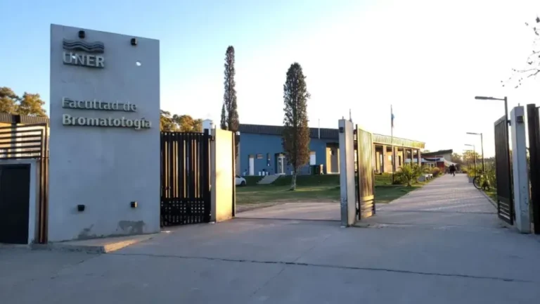 Fachada de la Facultad de Bromatología de la UNER