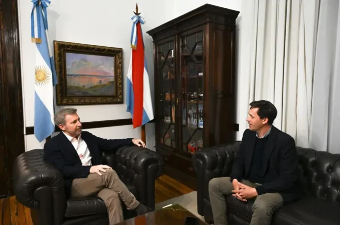 Rogelio Frigerio y Rafael Schneider en reunión de coordinación de obras en Nogoyá