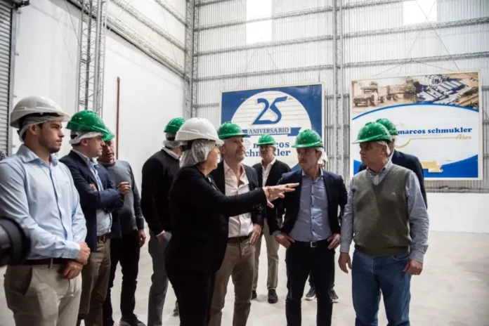 frigerio-visito-empresa-arrocera-san-salvador-amplia-capacidad-productiva-financiamiento-cfi-2 Rogelio Frigerio durante la visita a la empresa arrocera en San Salvador