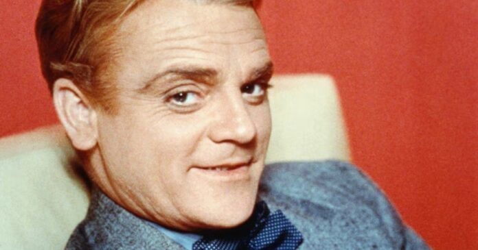 James Cagney en una escena de una de sus películas