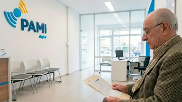 Médicos de cabecera y odontólogos del PAMI en paro nacional